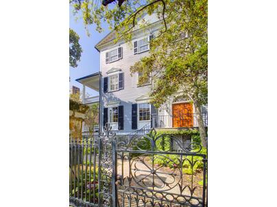 Photo 1 of 25 : 7 Legare Street