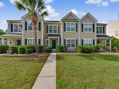 Photo 1 of 23 : 4834 Willow Brook Lane