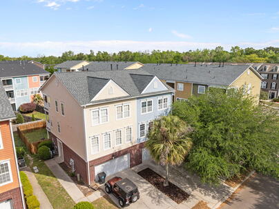 Photo 1 of 25 : 9102 Parlor Drive