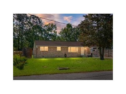 Photo 1 of 23 : 109 Hampton Street