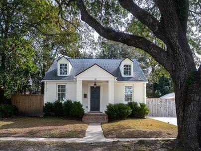 Photo 1 of 25 : 20 Timmerman Drive