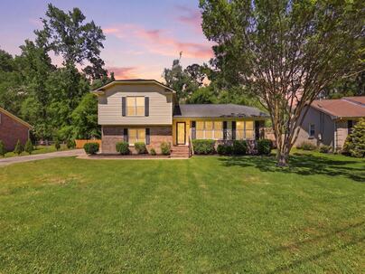 Photo 1 of 25 : 219 Pointer Drive