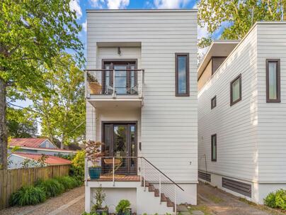 Photo 1 of 25 : 7 Carrere Court, #Unit A