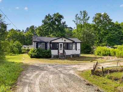 Photo 1 of 25 : 727 Campbellridge Lane