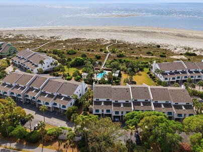 Photo 1 of 25 : 6800 Palmetto Drive, #56