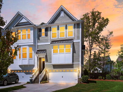 Photo 1 of 25 : 1555 Moss Spring Road