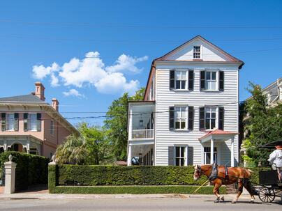 Photo 1 of 25 : 71 Rutledge Avenue