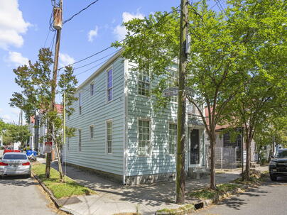 Photo 1 of 25 : 160 Smith Street