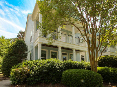 Photo 1 of 25 : 3344 Billings Street