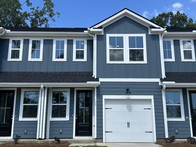 Photo 1 of 25 : 123 Berry Shoals Drive