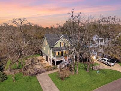 Photo 1 of 25 : 3730 Tip Lane