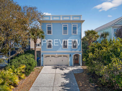 Photo 1 of 25 : 10 10th Avenue