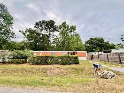 Photo 1 of 25 : 2986 Edbillellis Road