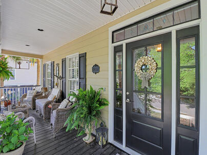 Photo 1 of 25 : 1984 Creek Drive