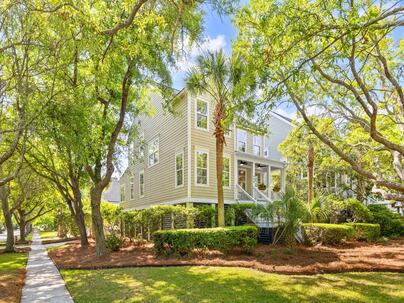 Photo 1 of 25 : 408 Milner Court