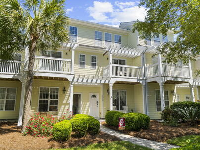 Photo 1 of 25 : 2938 Sugarberry Lane