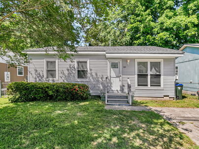 Photo 1 of 25 : 509 Richardson Avenue