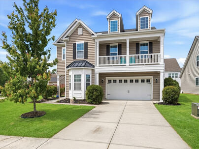 Photo 1 of 25 : 650 Silver Moss Drive