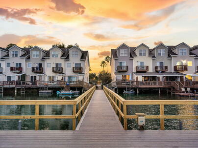 Photo 1 of 25 : 4763 Arco Lane