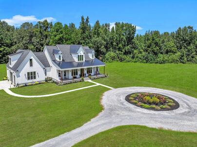 Photo 1 of 25 : 146 Noel Drive