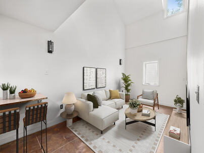 Photo 1 of 14 : 24 Strawberry Lane, #Apt B