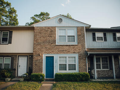 Photo 1 of 23 : 124 Brush Boulevard