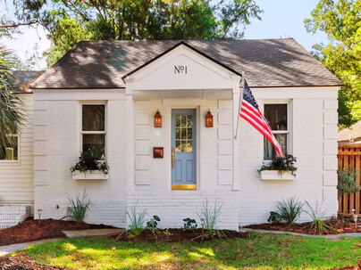 Photo 1 of 25 : 1 Colleton Drive