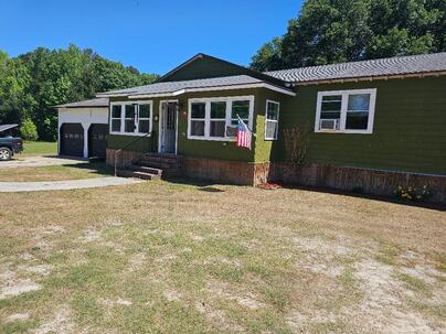 Photo 1 of 25 : 1334 Spiers Landing Road