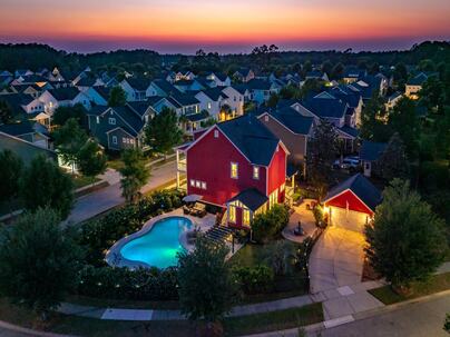 Photo 1 of 25 : 1466 Hollenberg Lane