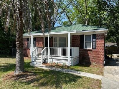 Photo 1 of 22 : 333 Annette Drive