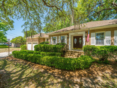 Photo 1 of 25 : 4344 Bream Road