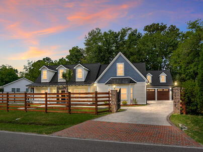 Photo 1 of 25 : 3257 Pinewood Drive