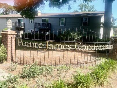 Photo 1 of 21 : 1402 Camp Road, #6c