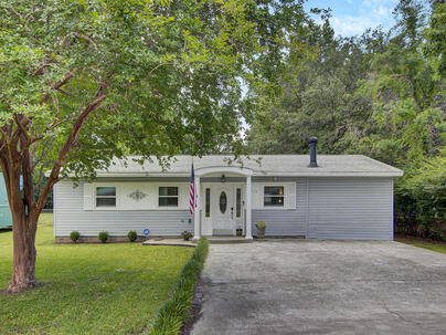 Photo 1 of 25 : 1107 Hawthorne Road