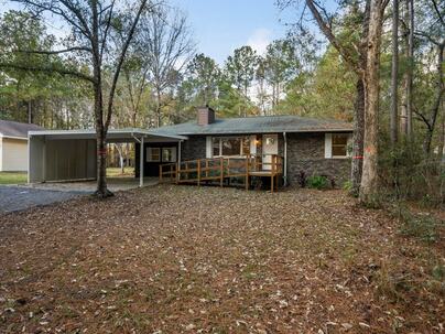 Photo 1 of 25 : 298 Summerset Lane