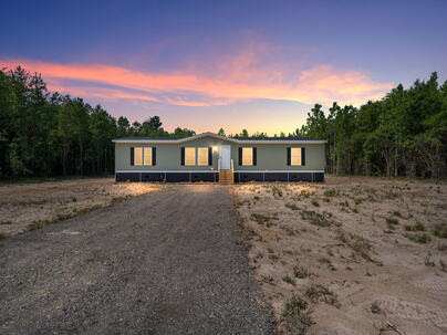 Photo 1 of 25 : 1338 Mulberry Road