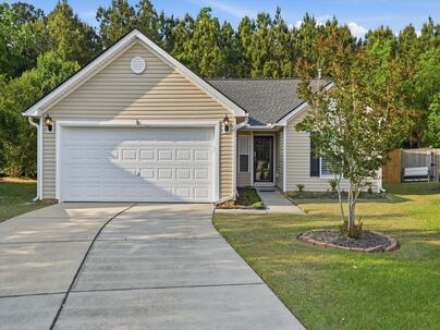 Photo 1 of 24 : 107 Anhinga Court