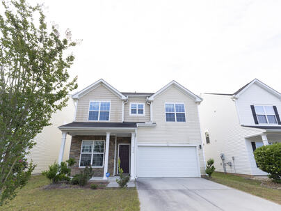 Photo 1 of 25 : 984 Augustine Court