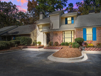 Photo 1 of 25 : 86 Indigo Lane
