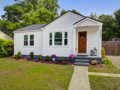 Photo 1 of 25 : 5086 Chateau Avenue