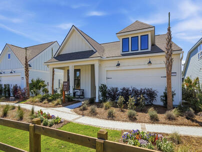 Photo 1 of 18 : 2160 Wright Brothers Drive