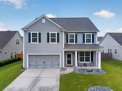 Photo 1 of 25 : 205 Cypress Forest Drive