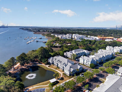 Photo 1 of 25 : 130 River Landing Drive, #Unit 5101