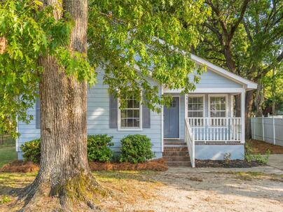 Photo 1 of 25 : 5615 Buskirk Street