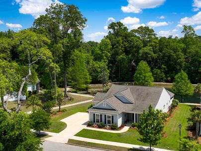 Photo 1 of 25 : 2128 St Johns Woods Parkway