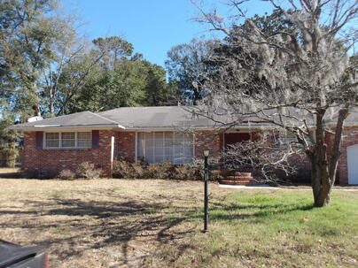 Photo 1 of 13 : 742 Condon Drive
