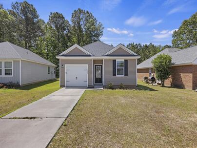 Photo 1 of 25 : 1178 Warrens Way