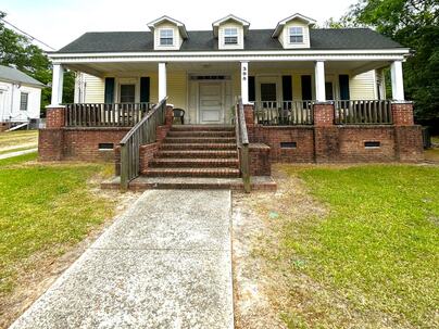 Photo 1 of 6 : 398 Sellers Street
