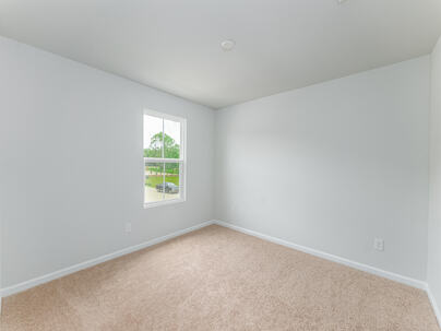 Photo 1 of 16 : 877 Meadowbrook Lane
