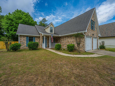 Photo 1 of 25 : 99 Northpark Avenue